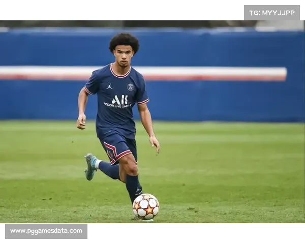 雷恩小将埃梅里92%传球成功率力压对手 比肩巅峰博格巴状态惊艳 雷恩小将埃梅里92%传球成功率力压对手 比肩巅峰博格巴状态惊艳