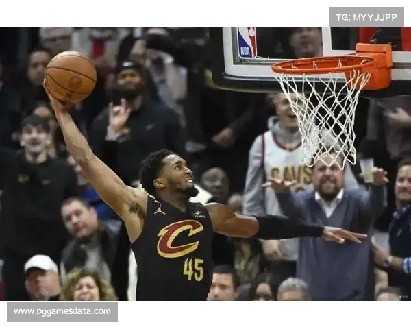 骑士连胜遭终结 米切尔下半场哑火未能得分